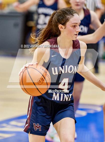Thumbnail 3 in Twelve Bridges vs. Union Mine (Jan Vitell Tournament) photogallery.