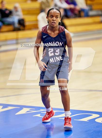 Thumbnail 2 in Twelve Bridges vs. Union Mine (Jan Vitell Tournament) photogallery.