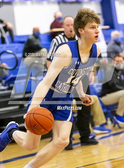 Thumbnail 3 in Covington Catholic @ Highlands photogallery.