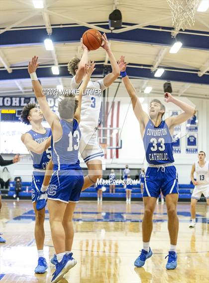 Thumbnail 2 in Covington Catholic @ Highlands photogallery.