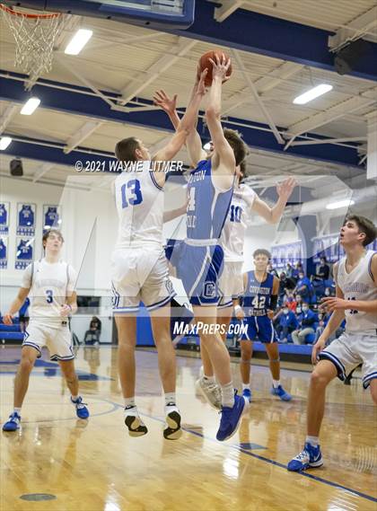 Thumbnail 3 in Covington Catholic @ Highlands photogallery.
