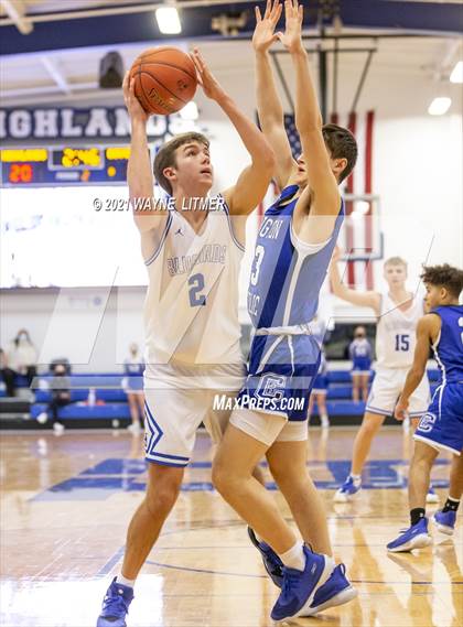 Thumbnail 2 in Covington Catholic @ Highlands photogallery.