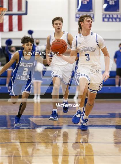Thumbnail 2 in Covington Catholic @ Highlands photogallery.