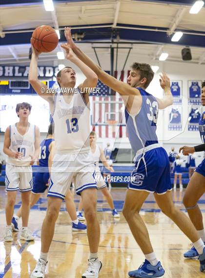 Thumbnail 2 in Covington Catholic @ Highlands photogallery.