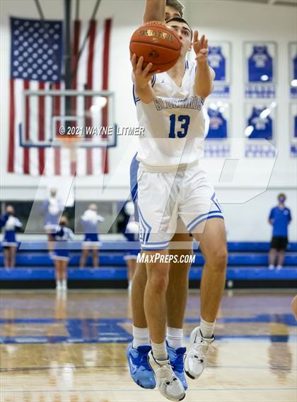 Thumbnail 2 in Covington Catholic @ Highlands photogallery.