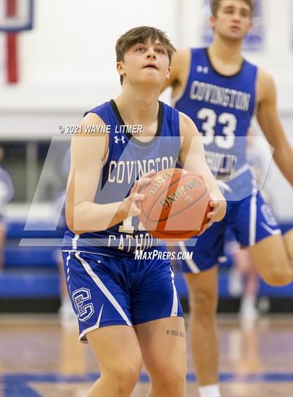 Thumbnail 2 in Covington Catholic @ Highlands photogallery.