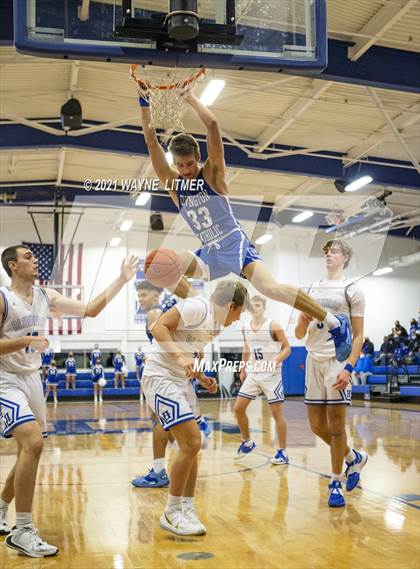 Thumbnail 2 in Covington Catholic @ Highlands photogallery.