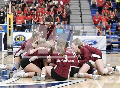 Thumbnail 1 in Esperanza vs. Murrieta Valley (CIF-SS D2 Final) photogallery.