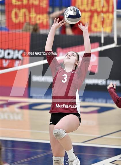 Thumbnail 2 in Esperanza vs. Murrieta Valley (CIF-SS D2 Final) photogallery.