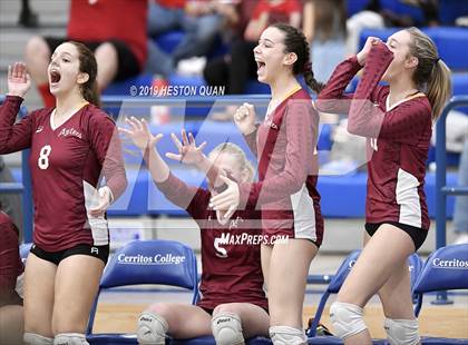 Thumbnail 2 in Esperanza vs. Murrieta Valley (CIF-SS D2 Final) photogallery.