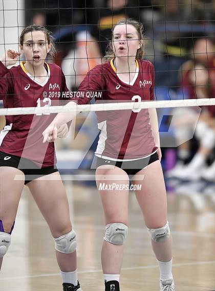 Thumbnail 2 in Esperanza vs. Murrieta Valley (CIF-SS D2 Final) photogallery.