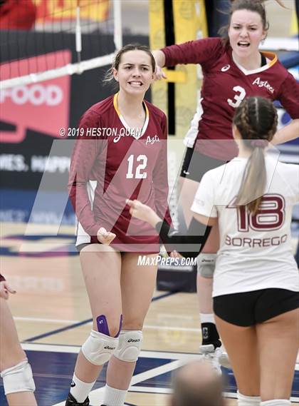 Thumbnail 2 in Esperanza vs. Murrieta Valley (CIF-SS D2 Final) photogallery.