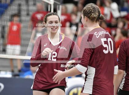 Thumbnail 2 in Esperanza vs. Murrieta Valley (CIF-SS D2 Final) photogallery.