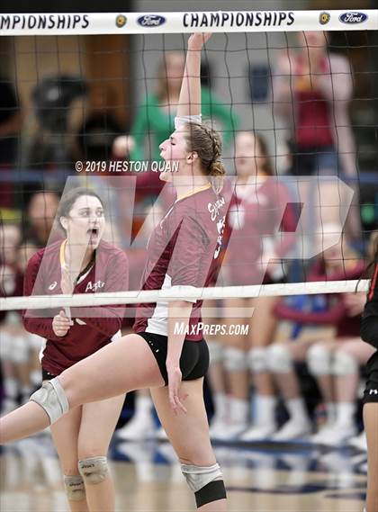 Thumbnail 2 in Esperanza vs. Murrieta Valley (CIF-SS D2 Final) photogallery.