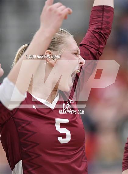 Thumbnail 2 in Esperanza vs. Murrieta Valley (CIF-SS D2 Final) photogallery.