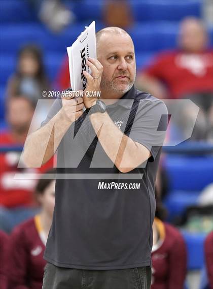 Thumbnail 2 in Esperanza vs. Murrieta Valley (CIF-SS D2 Final) photogallery.