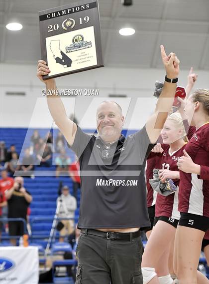 Thumbnail 2 in Esperanza vs. Murrieta Valley (CIF-SS D2 Final) photogallery.