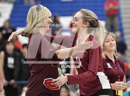 Thumbnail 2 in Esperanza vs. Murrieta Valley (CIF-SS D2 Final) photogallery.