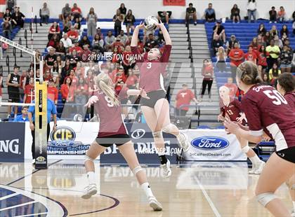 Thumbnail 2 in Esperanza vs. Murrieta Valley (CIF-SS D2 Final) photogallery.