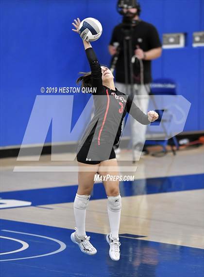 Thumbnail 2 in Esperanza vs. Murrieta Valley (CIF-SS D2 Final) photogallery.