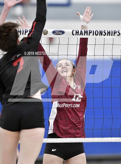 Thumbnail 2 in Esperanza vs. Murrieta Valley (CIF-SS D2 Final) photogallery.