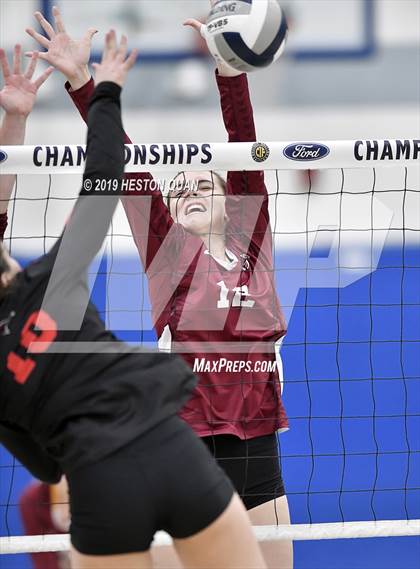 Thumbnail 2 in Esperanza vs. Murrieta Valley (CIF-SS D2 Final) photogallery.