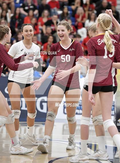 Thumbnail 1 in Esperanza vs. Murrieta Valley (CIF-SS D2 Final) photogallery.