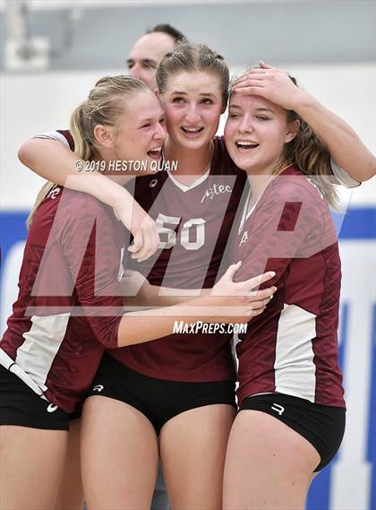 Thumbnail 2 in Esperanza vs. Murrieta Valley (CIF-SS D2 Final) photogallery.