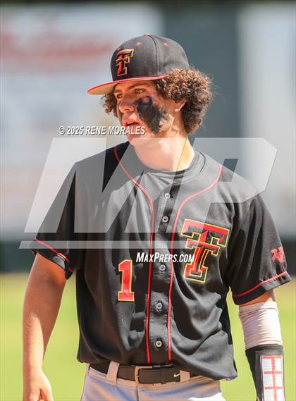 Thumbnail 1 in Taft vs Carson (CIF LACS D1 Semi-Final) photogallery.