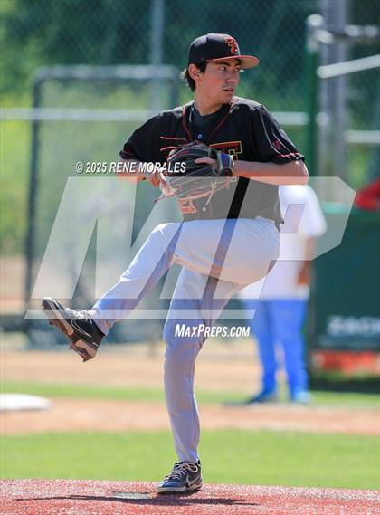 Thumbnail 1 in Taft vs Carson (CIF LACS D1 Semi-Final) photogallery.
