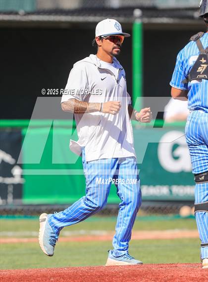 Thumbnail 1 in Taft vs Carson (CIF LACS D1 Semi-Final) photogallery.