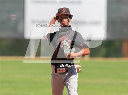 Thumbnail 2 in Taft vs Carson (CIF LACS D1 Semi-Final) photogallery.