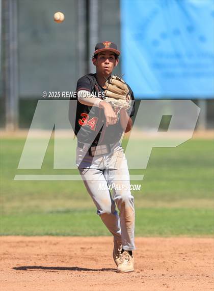 Thumbnail 1 in Taft vs Carson (CIF LACS D1 Semi-Final) photogallery.