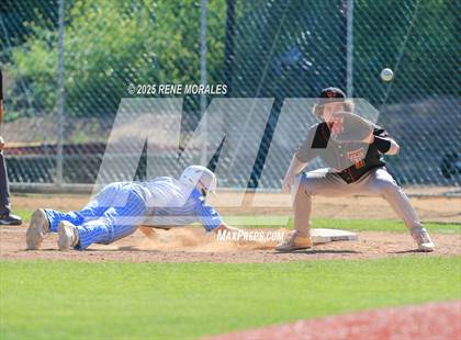 Thumbnail 2 in Taft vs Carson (CIF LACS D1 Semi-Final) photogallery.