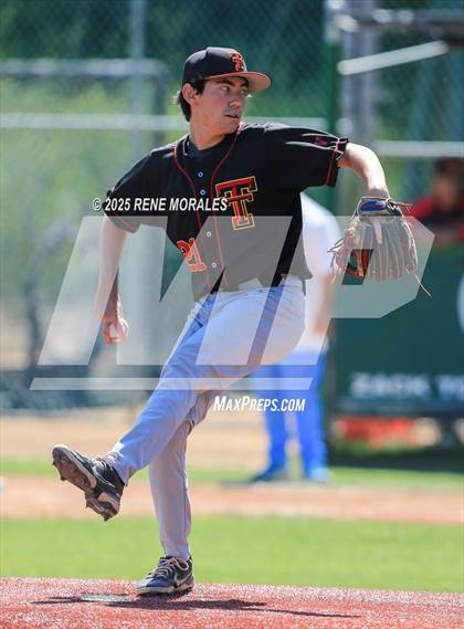 Thumbnail 2 in Taft vs Carson (CIF LACS D1 Semi-Final) photogallery.