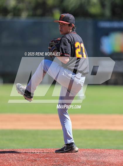 Thumbnail 1 in Taft vs Carson (CIF LACS D1 Semi-Final) photogallery.