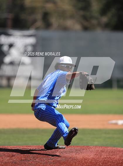 Thumbnail 1 in Taft vs Carson (CIF LACS D1 Semi-Final) photogallery.