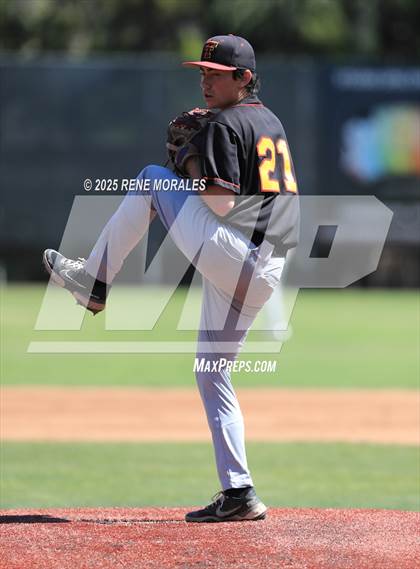 Thumbnail 3 in Taft vs Carson (CIF LACS D1 Semi-Final) photogallery.