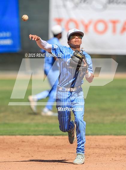 Thumbnail 3 in Taft vs Carson (CIF LACS D1 Semi-Final) photogallery.