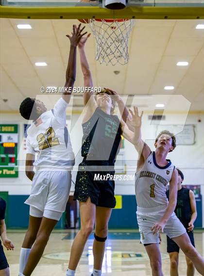 Thumbnail 3 in Hillcrest Christian vs Sierra Pacific (Santa Barbara Holiday Classic) photogallery.