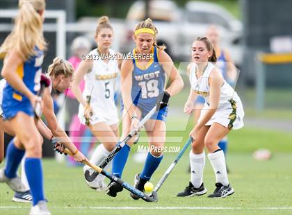 Thumbnail 1 in Downingtown West vs Emmaus photogallery.