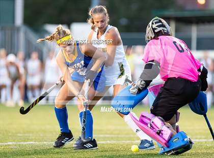 Thumbnail 2 in Downingtown West vs Emmaus photogallery.