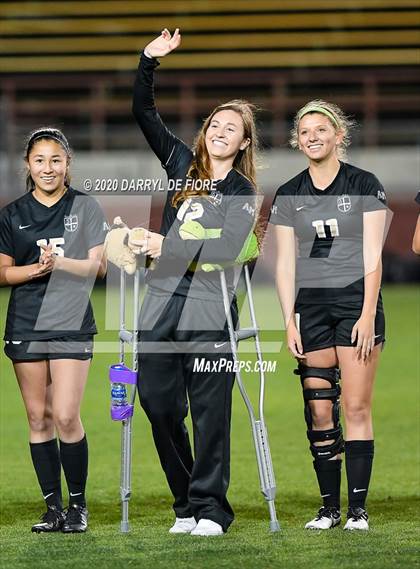 Thumbnail 2 in Archbishop Mitty vs. Saint Francis (CIF CCS Open Division Final) photogallery.