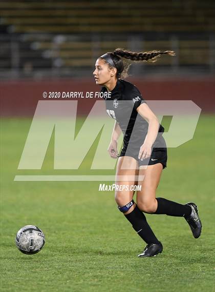 Thumbnail 3 in Archbishop Mitty vs. Saint Francis (CIF CCS Open Division Final) photogallery.