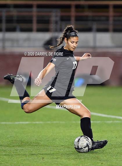 Thumbnail 3 in Archbishop Mitty vs. Saint Francis (CIF CCS Open Division Final) photogallery.