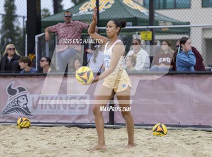 Thumbnail 2 in Woodrow Wilson vs. Millikan (CIFSS D2 Championship) photogallery.
