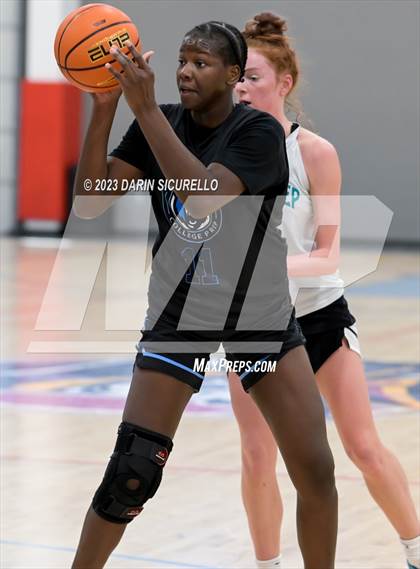 Thumbnail 1 in Legion Preparatory Academy vs. Bella Vista College Preparatory School (Nike Tournament of Champions) photogallery.