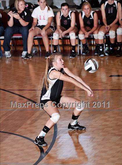 Thumbnail 2 in Sevier County vs. Dobyns-Bennett (1AAA Playoffs) photogallery.