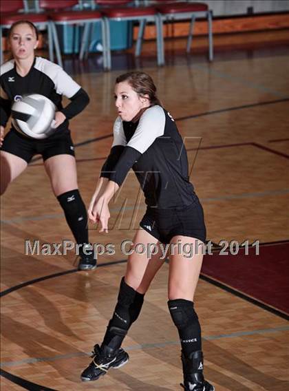 Thumbnail 1 in Sevier County vs. Dobyns-Bennett (1AAA Playoffs) photogallery.