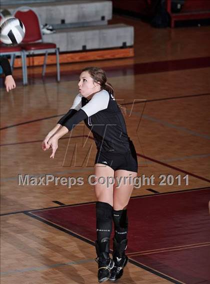 Thumbnail 3 in Sevier County vs. Dobyns-Bennett (1AAA Playoffs) photogallery.